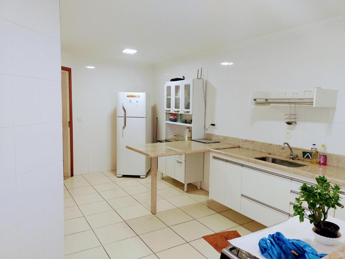 Cobertura C/ Vista Para O Mar E Montanhas, Churrasqueira, 4 Quartos 2 Vg Garagem กวาราปารี ภายนอก รูปภาพ